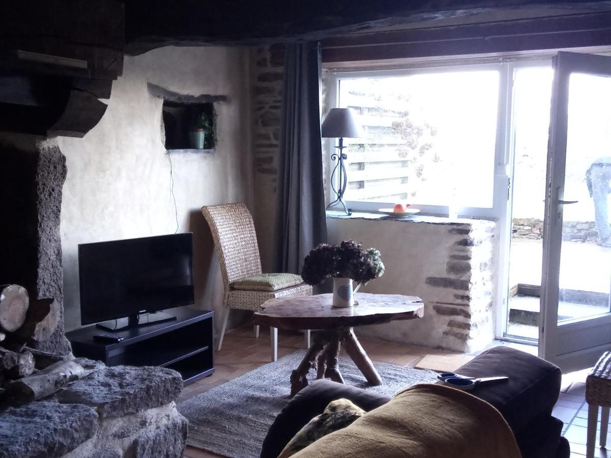 Petite Maison Dans Les Monts D'Arree Ty Coz Commana المظهر الخارجي الصورة