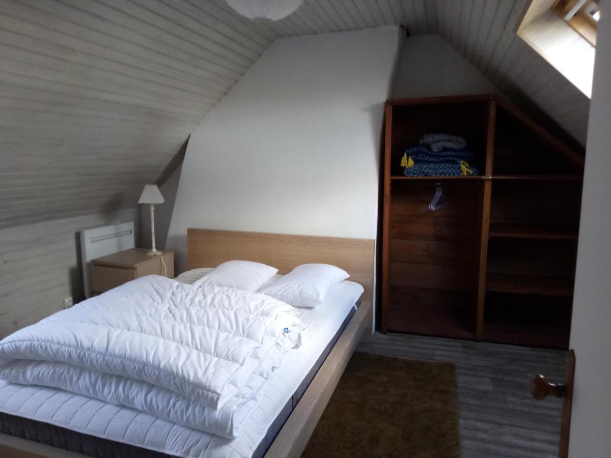 Petite Maison Dans Les Monts D'Arree Ty Coz Commana المظهر الخارجي الصورة